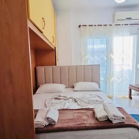 Small Vlorë